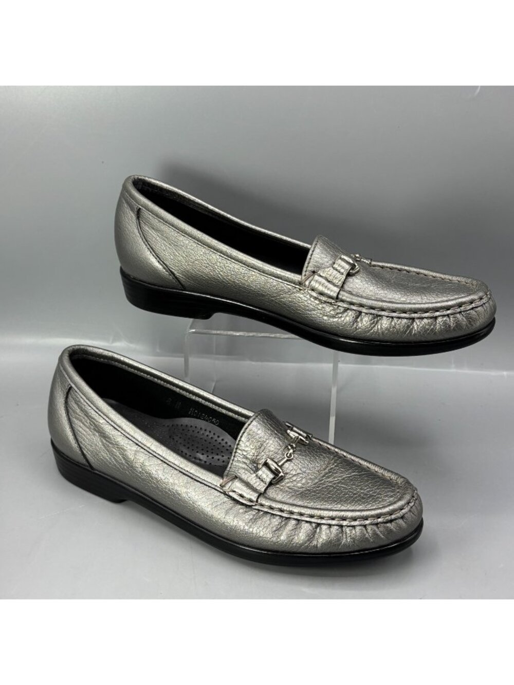 SAS Metro Loafers Womens 8 Gray Silver Leather Moccasin Construction Slip On